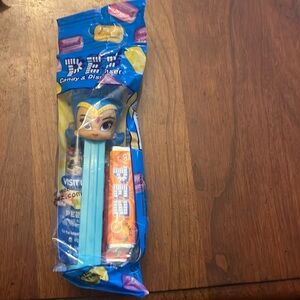 Shimmer and Shine Pez dispenser new factory sealed with candy - Shine